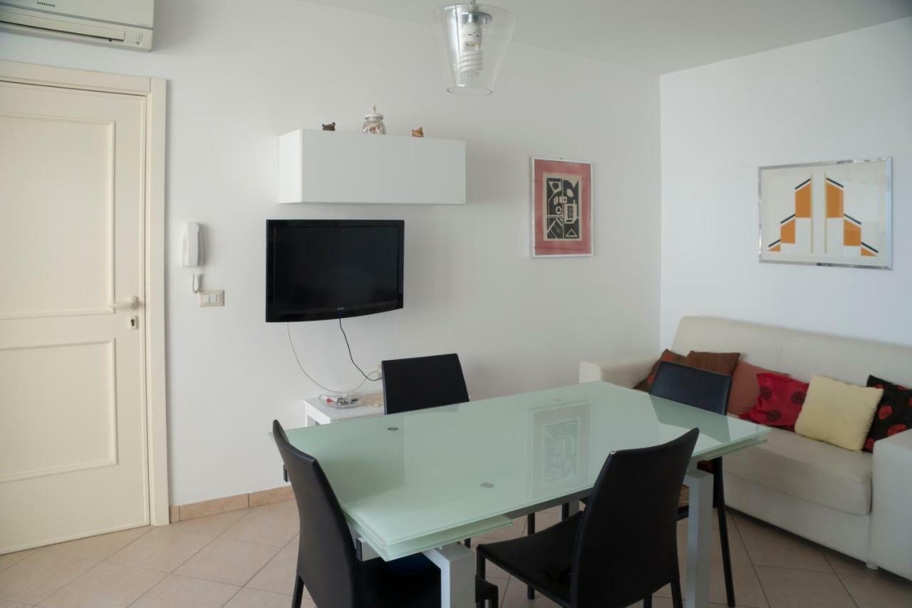 Appartamento A Due Passi Dal Mare Torre Lapillo Buitenkant foto